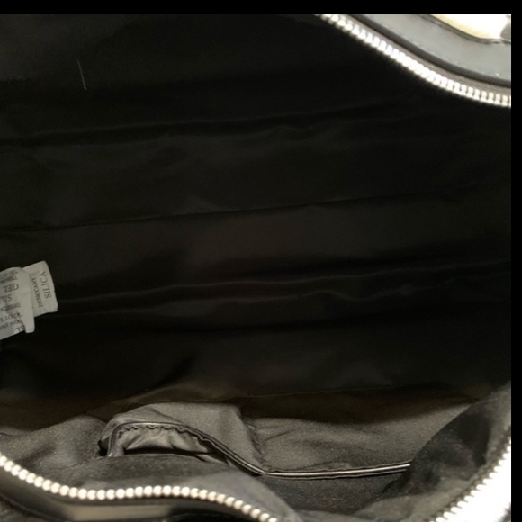 Current Mood Yin & Yang Fuzzy Weekender Travel Shoulder Bag Duffle NWT - Picture 7 of 10